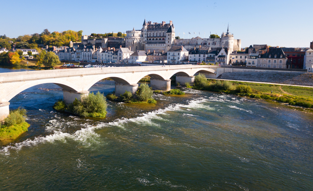 header picture of tour ローマ発　イタリア・スイス・パリ、モンサンミッシェルとロワールの古城巡り