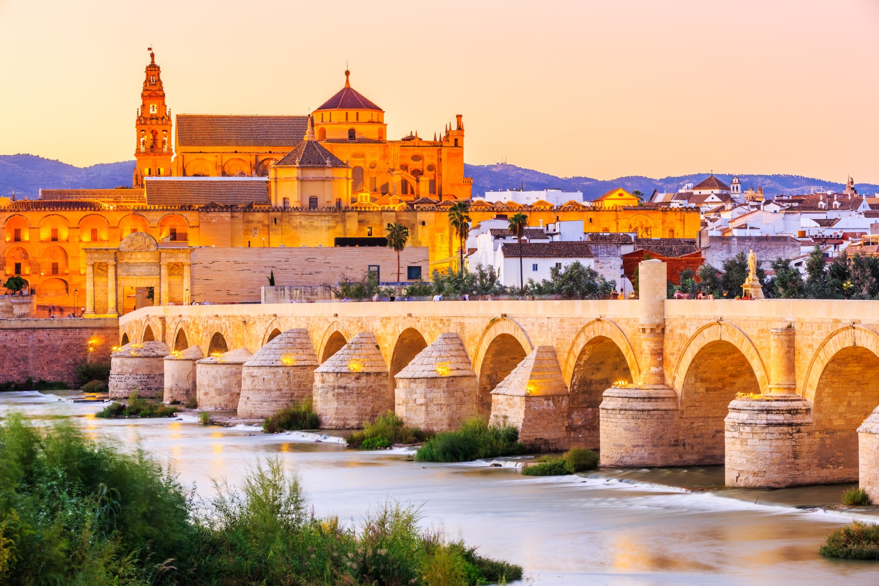 header picture of tour バルセロナ発　スペイン周遊　バルセロナ・マドリードとアンダルシア地方