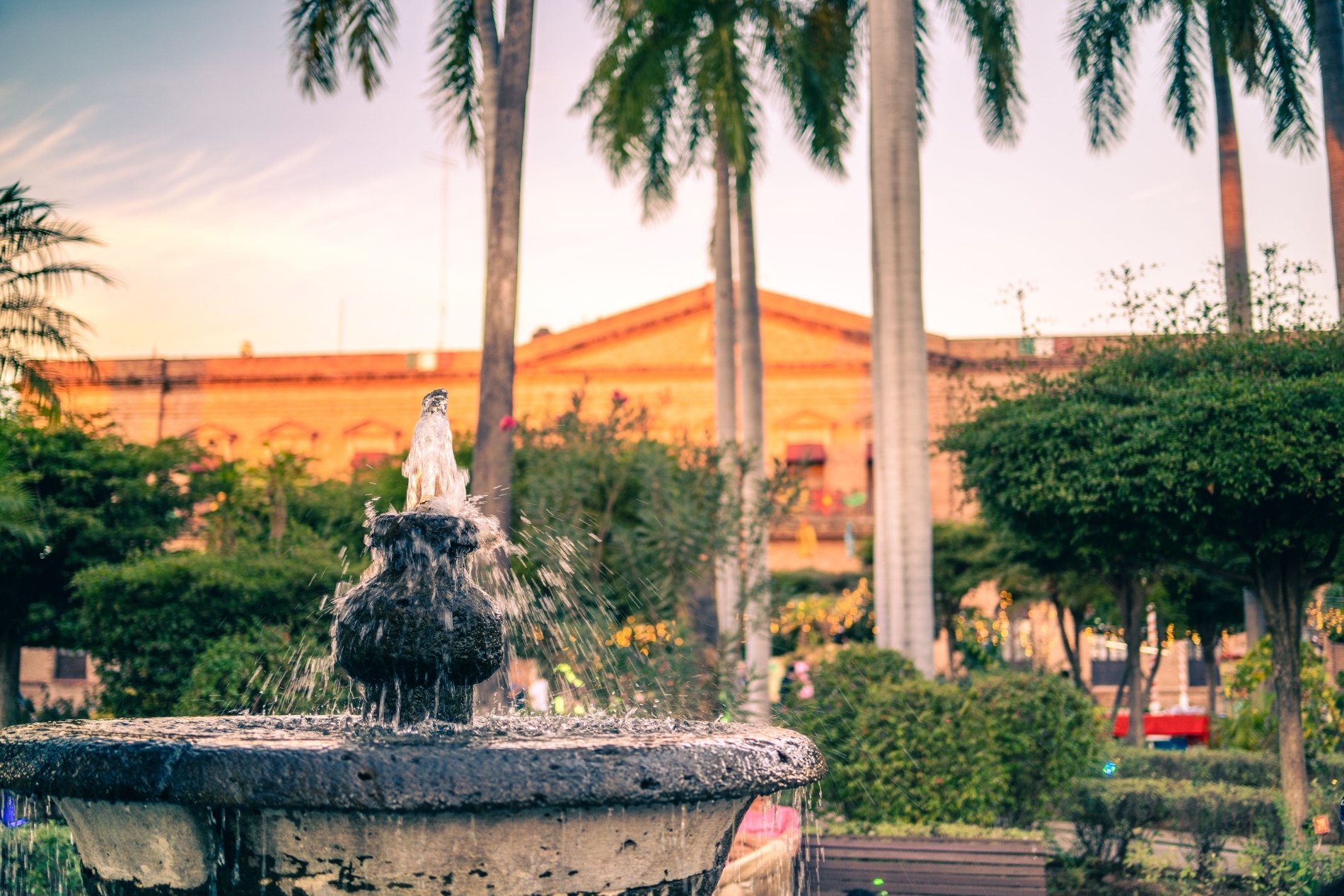 header picture of tour Center and North: Mexico in Two Destinations