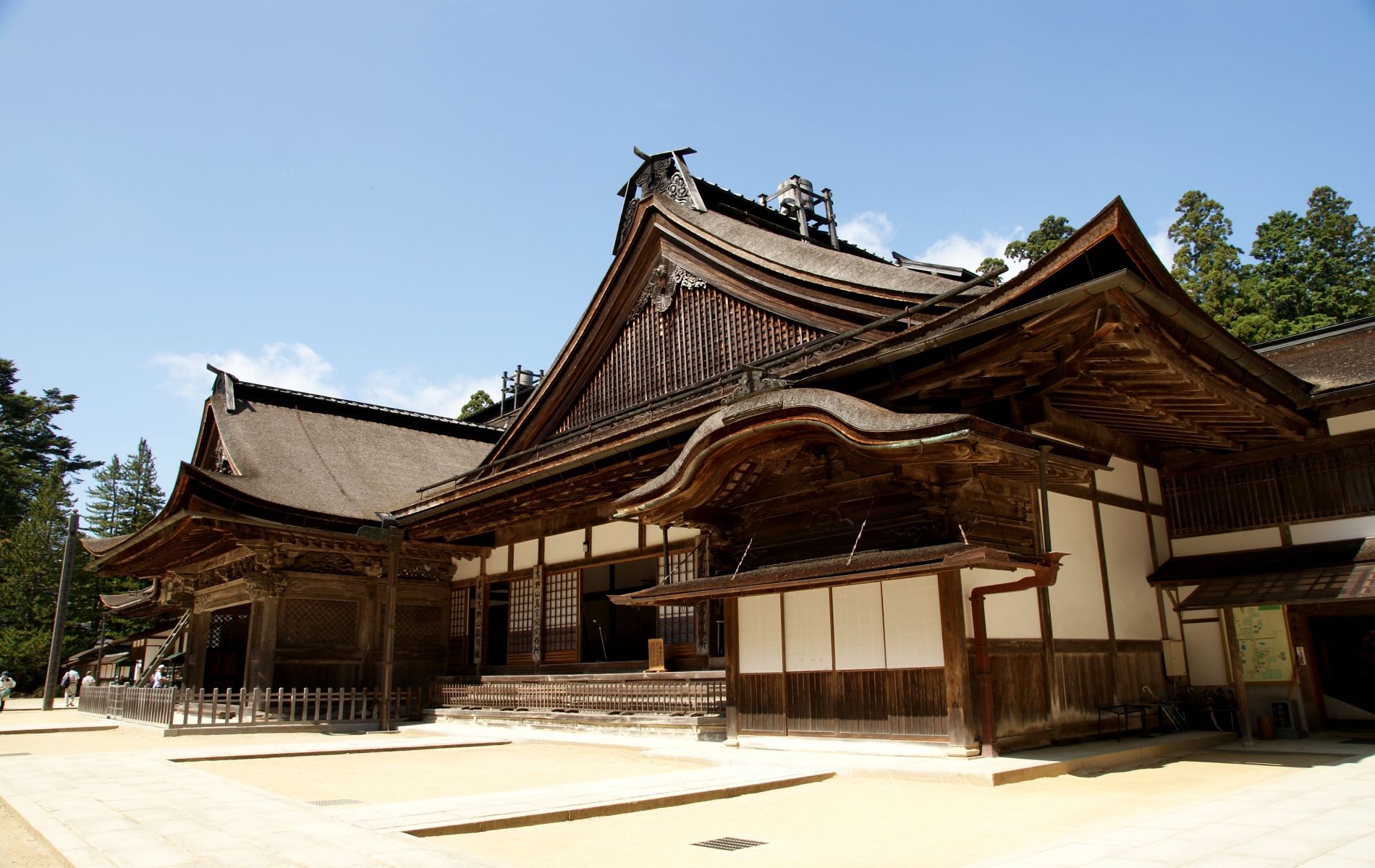 header picture of tour Korea and the Wonders of Japan