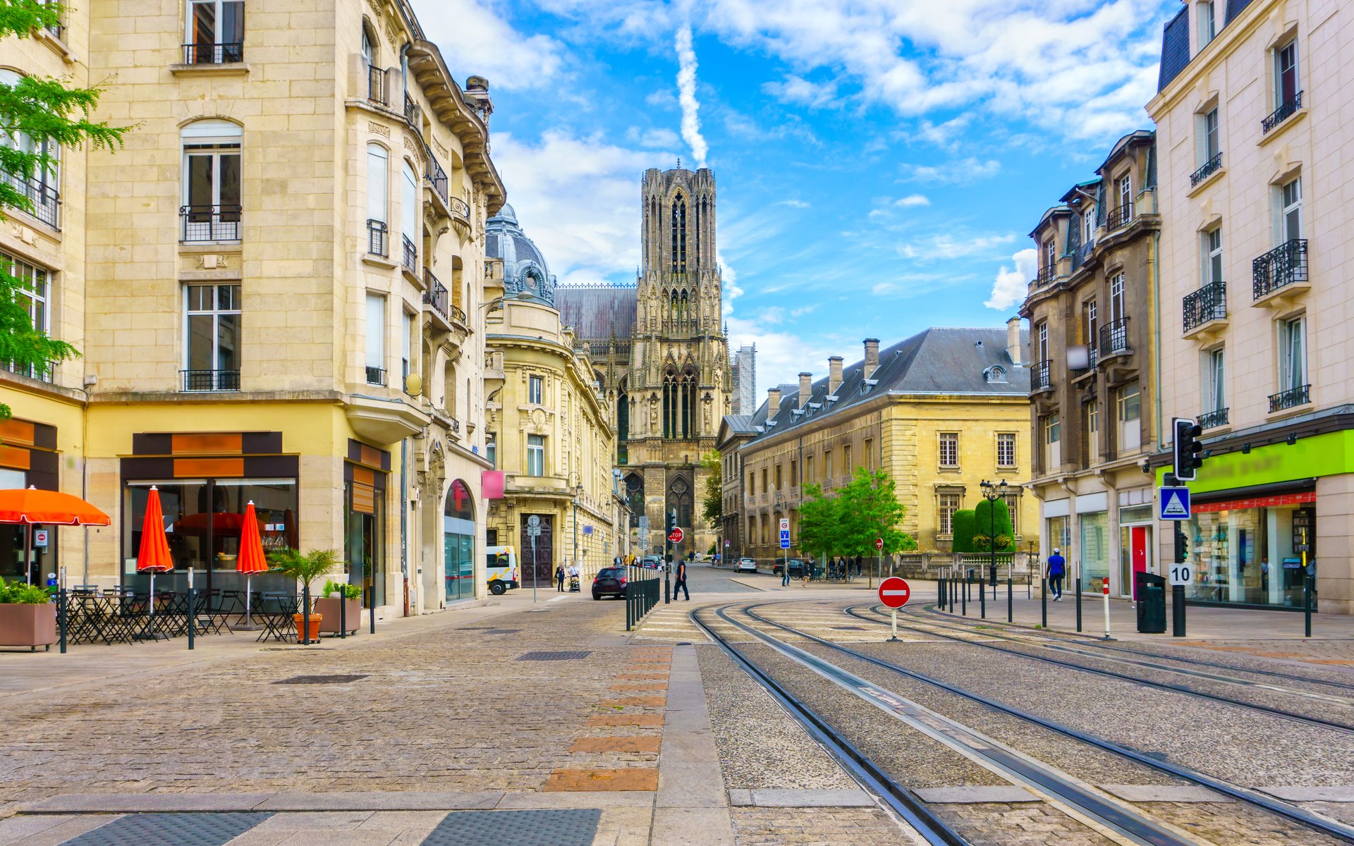 header picture of tour パリ発 パリとルクセンブルク、ドイツ・ロマンチック街道