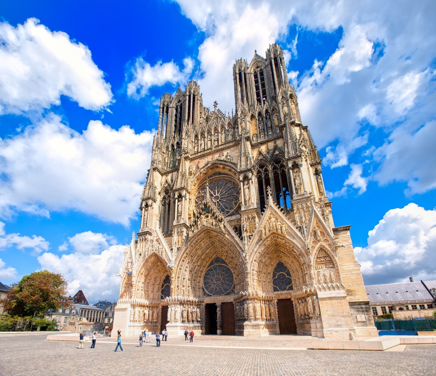 header picture of tour パリ発　ルクセンブルク・フランクフルトとスイス周遊