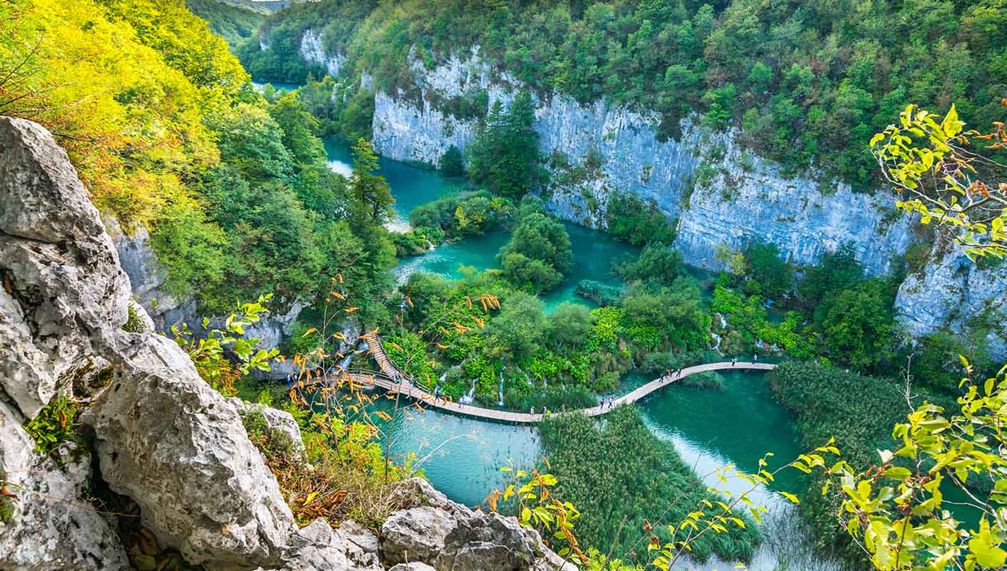 Pasearemos entre los lagos de agua cristalina